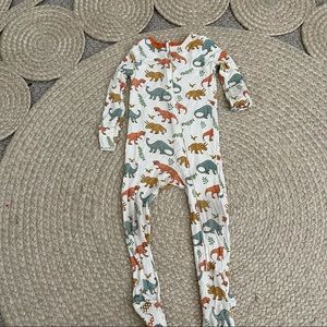 Dinosaur pajamas - free birdies
